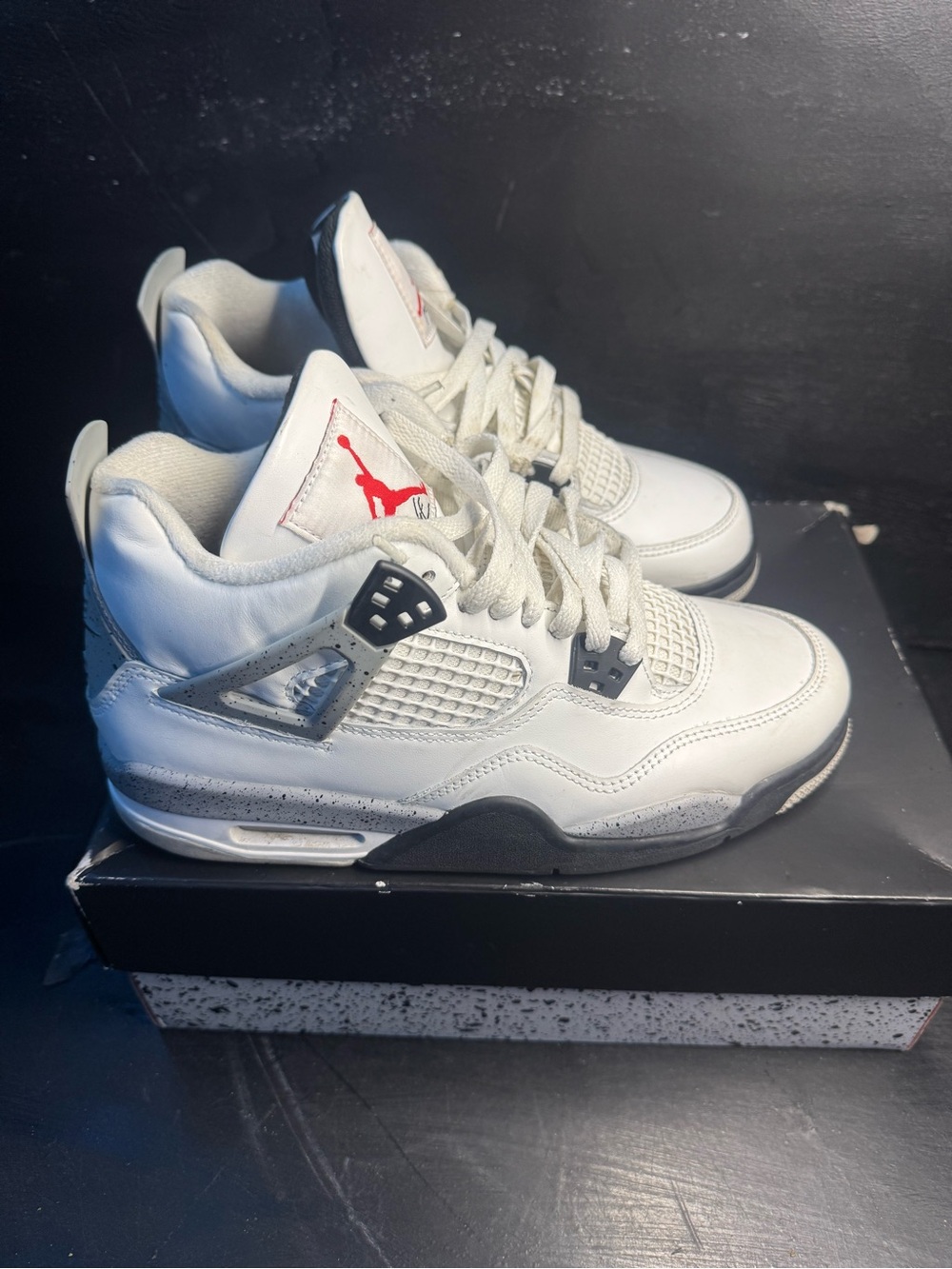 Air Jordan 4 White Cement in White/Red